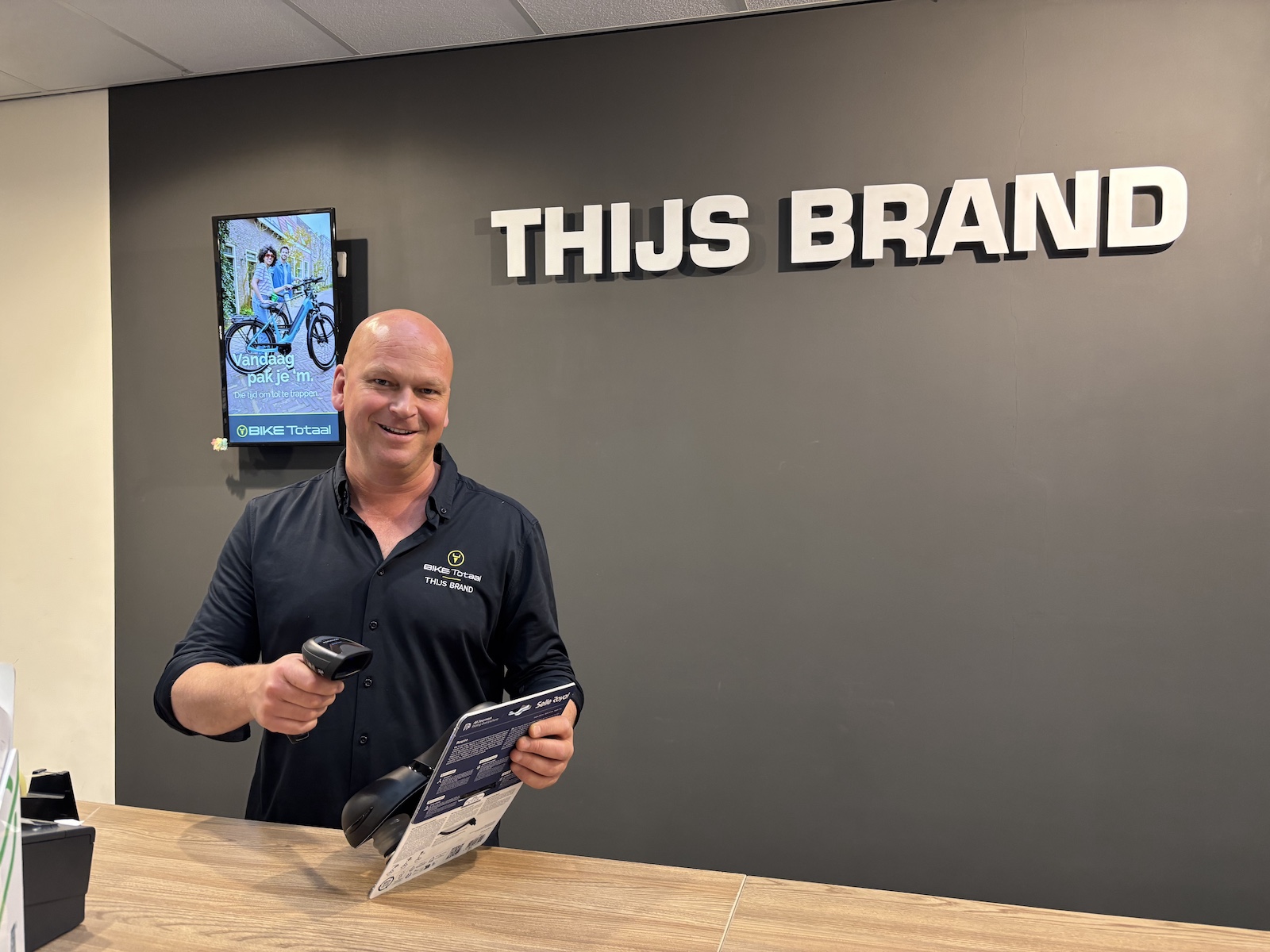 DST-Dennis-Brand